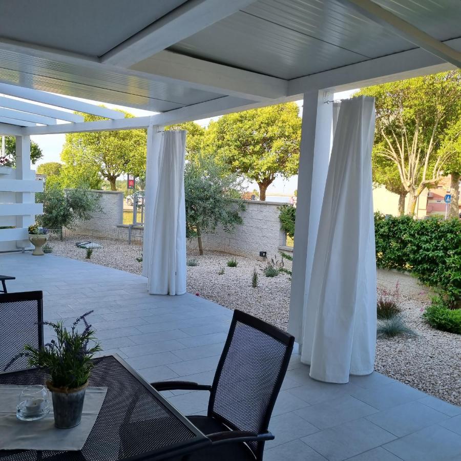 Apartman Magnolija Umag Luaran gambar
